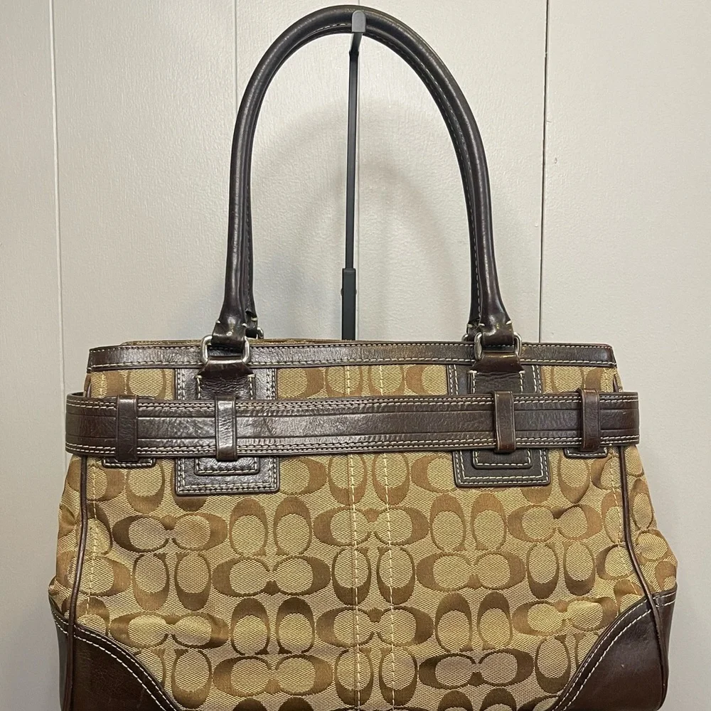 Coach Signature Hampton Carry All Tote/Shoulder Bag - Picture 2 of 7
